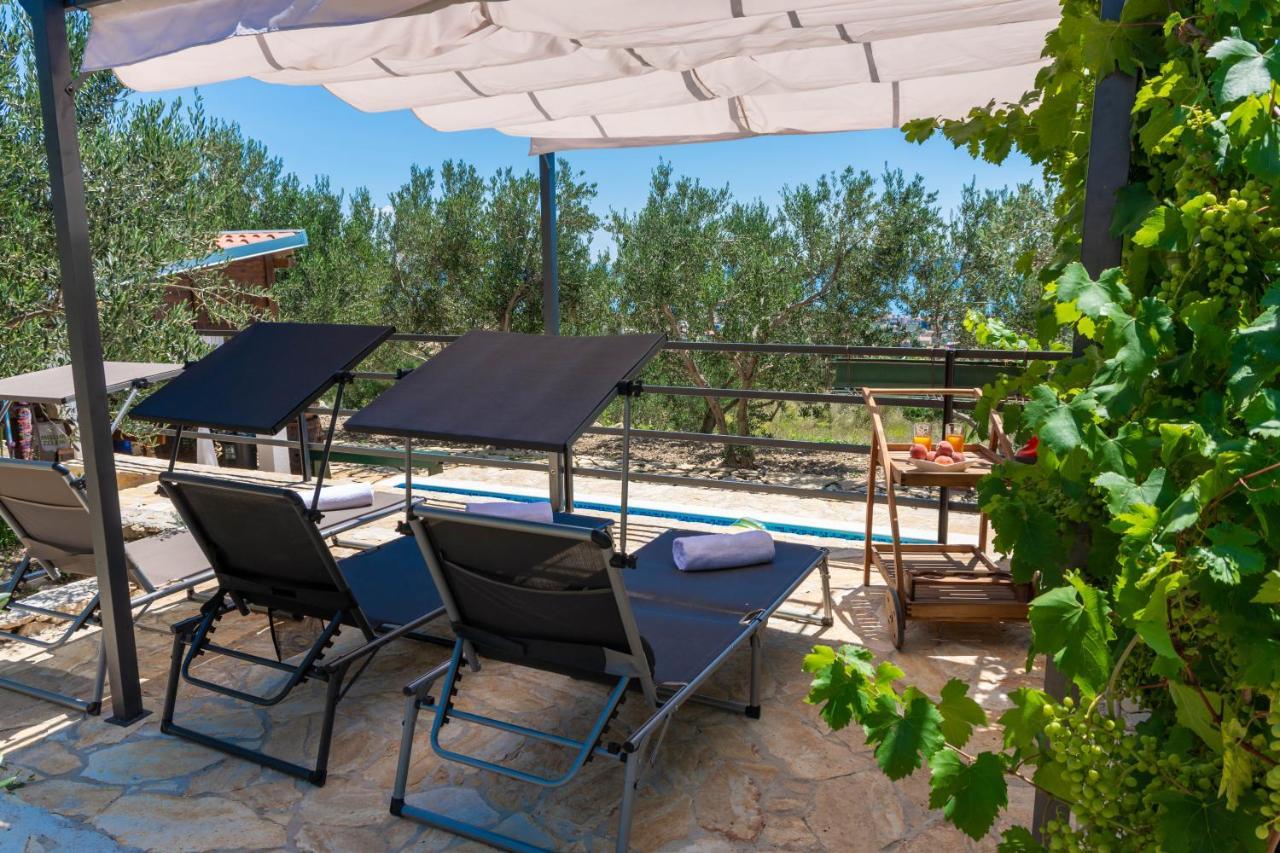 Plum Holiday Home Kastel Stari ภายนอก รูปภาพ